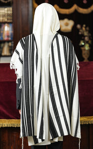 Chabad Tallit Gadol, The Rebbe Model (Munkach), TALITANIA